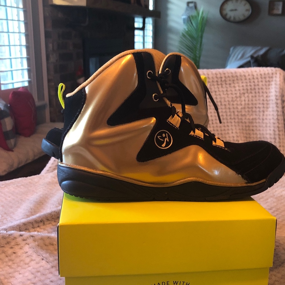 Zumba Fitness Gold and Black Athletic Shoes